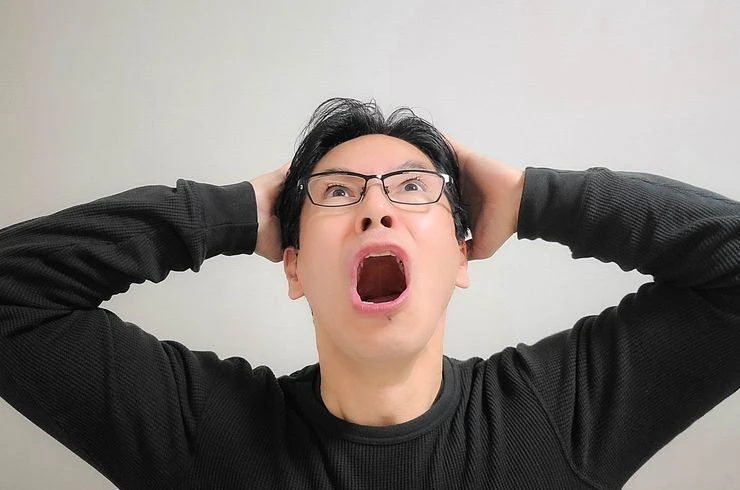 男性一人
