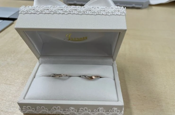 婚約指輪